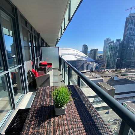 Central Toronto Suite - Free Parking, City Views, Near Cn Tower Exteriör bild